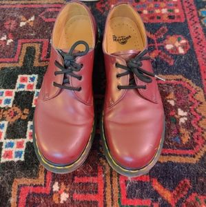 SOLD Dr. Martens cherry red oxford lace up shoes